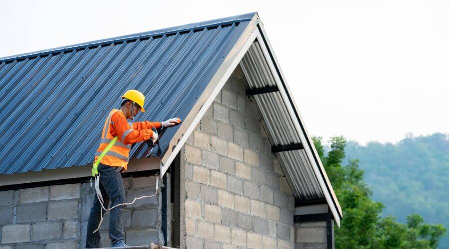 Expert Emergency Roof Repairs services in Natchez, MS